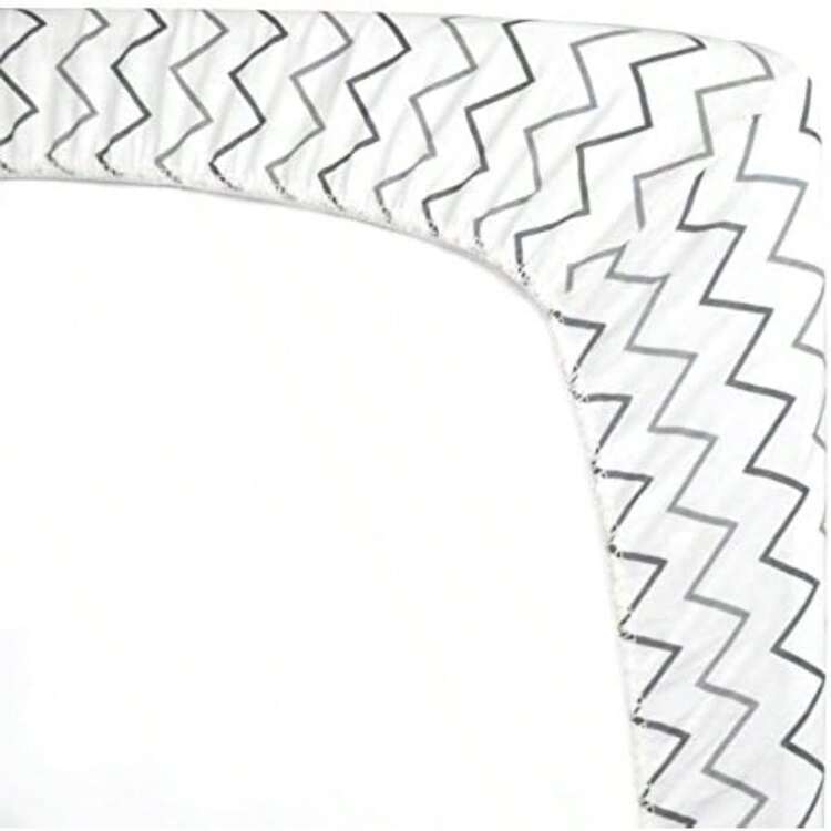 American Baby Company - Juego de 2 sábanas de 100% algodón Jersey Tejido Natural, diseño de Estrellas Grises y Zigzag, Transpirable y Suave, para niños y niñas(gris, (Grey ZigZag)) - Multicolor - Añade 2