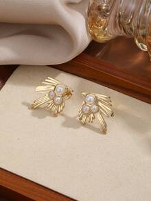 Pendientes de hoja de arce vintage y perla con bordes chapados en oro, pendientes de mujer de alta gama, diseño único, material metálico. - Multicolor - Ver 5