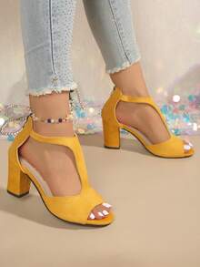 Sandali con tacco largo da donna, con punta aperta e punta a vista, sandali con tacco alto con lati traforati e tagliati, sandali romani con zip sul retro e tacco alto - Giallo - Visualizzare 4