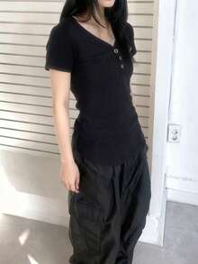 纽扣V领百搭优雅修身短袖T恤 - 黑色 - 查看 3