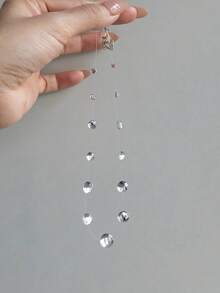 Màu trắng trong suốt