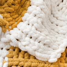 Battilo Beige Chunky Knit Throw Blanket, Soft And Thick Chenille Throw Blanket, 50x60 Handmade Knit Crochet Blanket, Cozy Knot Knitted Throw Blankets Couch Home Decor, Taupe - 黃白 - 查看 6