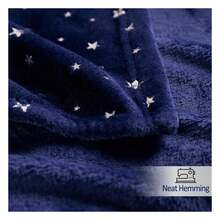 Stellhome Navy Blue Throw Blanket, Ultra Soft Thick Flannel Star Foil Print Fleece Bed Blanket For Sofa Couch, Twin Size 80"X65".Flannel Multifunctional Blanket, Office Sofa, A Must-Have For Home Use, Wraps Around The Lazy And Soft Feeling Of The Entire Afternoon, And Is Skin Friendly Without Shedding Hair - Nhiều màu - Xem 5