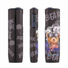 1 unidade de capa protetora decorativa antiqueda para IQO ILUMA/ILUMA I ONE ILUMAPRIME, caixa para 20 HeatSticks, acessório de moda, superfície em couro PU multicolorido com estampa de urso de anime Argyle, proteção completa de 360 graus, absorção de impacto, antiderrapante, ideal para fumantes, presente criativo para namorado(a) em aniversários, Ano Novo, Dia dos Namorados e Natal.