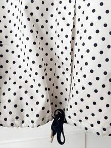 一件女士白色波点拉链休闲外套，适合圣诞节、秋冬春季穿着。 - 白色 - 查看 4