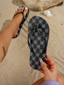 女士平底人字拖，舒适时尚百搭夏季沙滩凉鞋，适合海滩和度假村穿着 - 黑色 - 查看 11