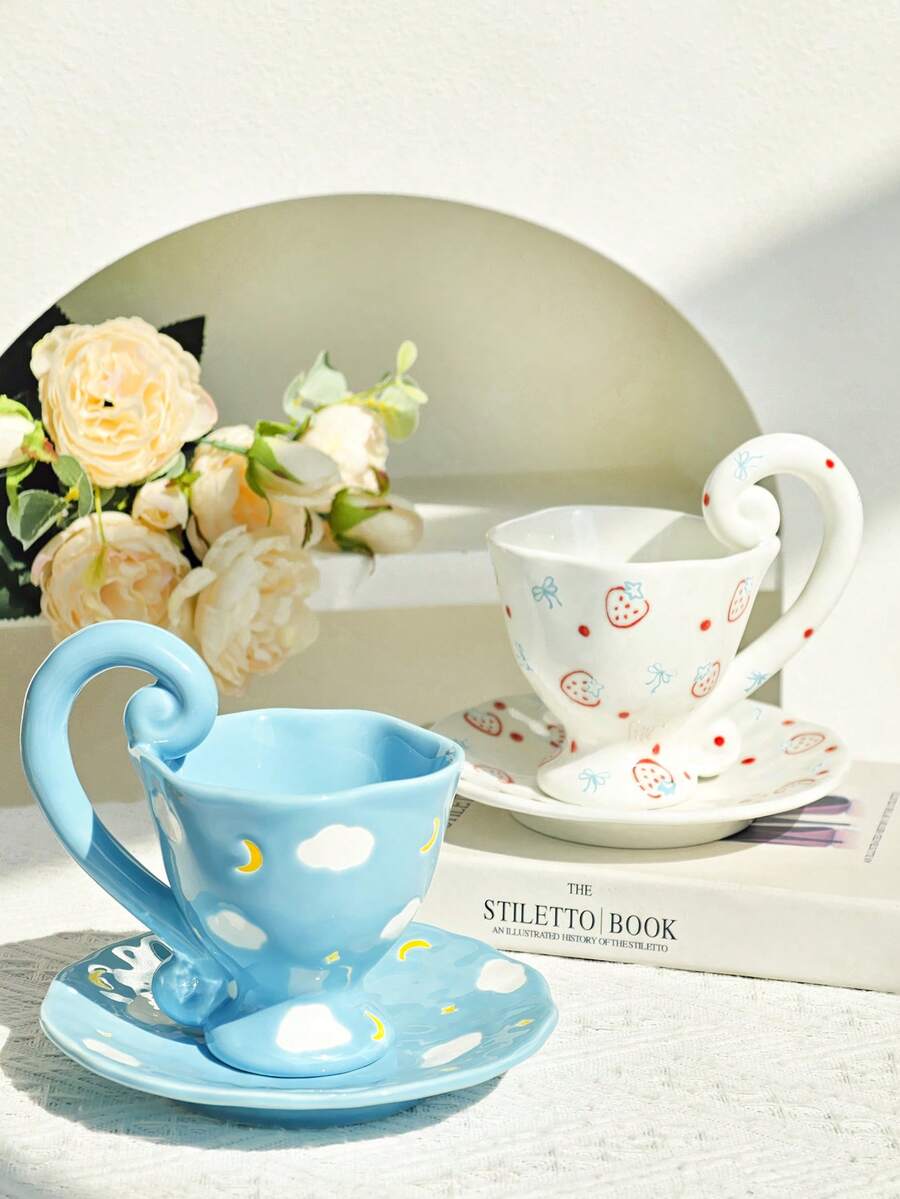 一套创意手绘云朵、月亮、草莓图案陶瓷杯碟餐具 - 彩色 - 查看 1