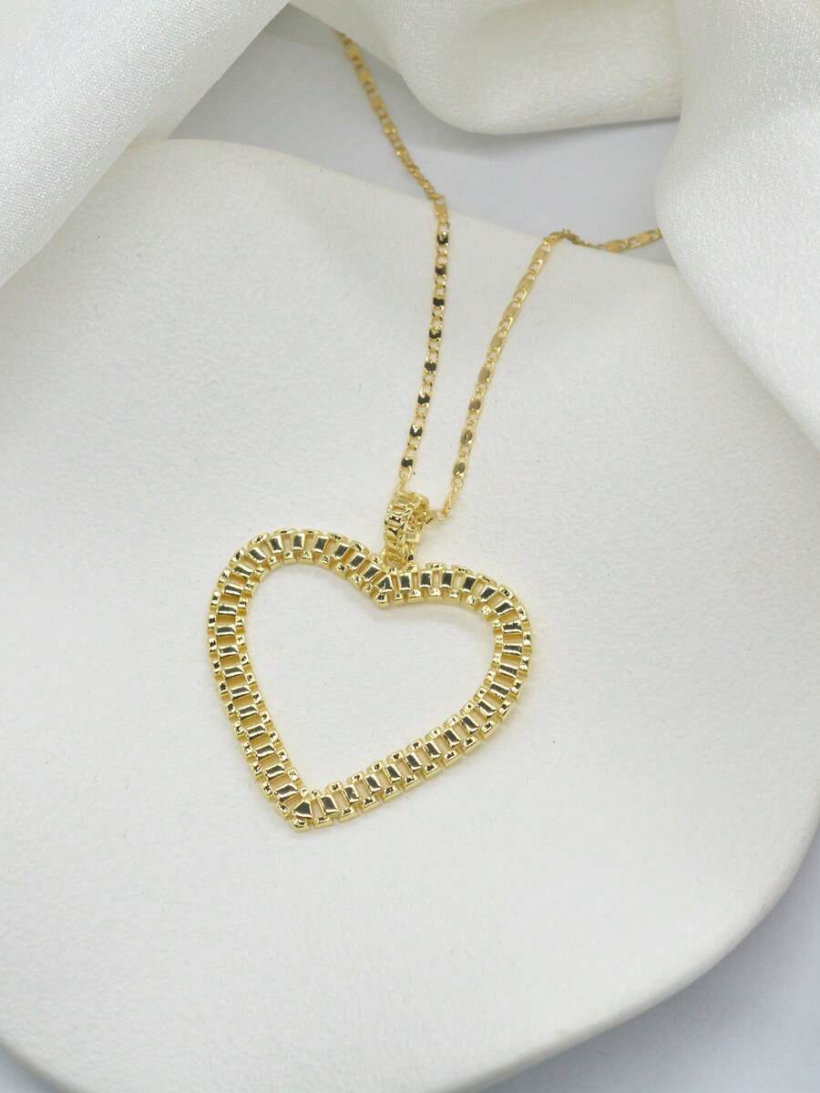 1件优雅简约大爱心吊坠项链，适合女性日常、派对、聚会或特殊场合佩戴，精致时尚首饰，金色粗链项链，情人节礼物、结婚纪念日礼物，送给女友、妻子、母亲的最佳礼物