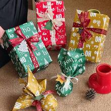 20张圣诞包装纸，印有圣诞颂歌、苹果和花卉图案 - 彩色 - 查看 4