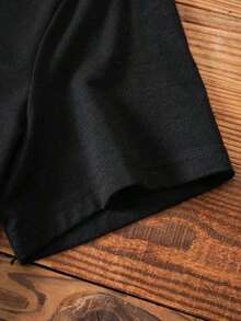 T-Shirt With Geometric & Livestock Print - Black - View 4