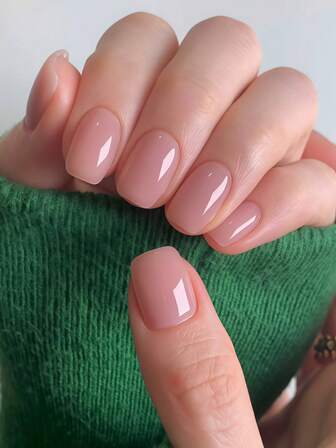 24 pegatinas de manicura instantánea. Estos adhesivos para uñas cortas y cuadradas tienen un diseño de color nude para una cobertura completa, adecuados para mujeres y niñas. El set incluye 1 hoja de pegatinas adhesivas y 1 lima de uñas mini, perfecto para fiestas, citas y uso diario. Se enviarán aleatoriamente uñas postizas de gel de gelatina surtidas.