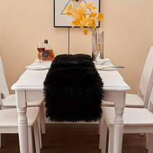 1pc Luxury White Faux Fur Table Runner - Elegant Polyester Blend Rectangular Tablecloth For Christmas, Valentine'S Day, Birthdays & Weddings | Soft Plush Texture, Perfect For Holiday Dining & Special Occasions, Holiday Table Setting | Luxurious Texture | Polyester Blend, Christmas Table Decorations, White Table Runner, Fur Table Runner White, Christmas Decoration Classy, Elegant White Christmas Table Runner, Long Dining Table Runner For Christmas, Autumn Table Runner, Living Room Table - 白色 - 查看 10