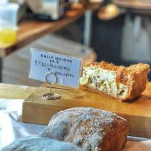 30Pcs Table Number Holders, Wire Place Card Holder Table Sign Holder Name Menu Clips, Picture Stands Photo Stands Wedding Centerpieces Birthday Party Silver - Bạc - Xem 6