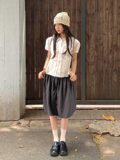 韩版复古黑色碎花褶皱泡泡裙，百搭休闲，适合女性春季穿着