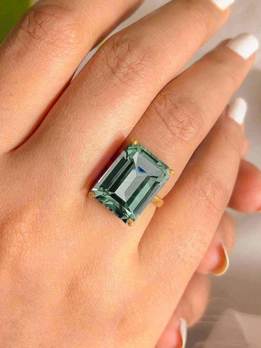 1枚女士简约四爪方形绿色锆石订婚戒指，婚礼、周年纪念、情人节、结婚礼物（不含包装盒） - 戒指 - 查看 1