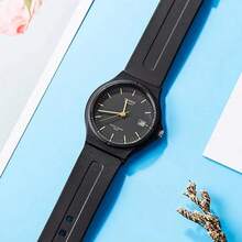 Casio Serie YOUTH - Reloj de mujer de esfera redonda, tres manecillas, moda simple, con visualización de fecha, movimiento de cuarzo japonés y coreano, esfera negra MW-59-1E - Negro - Ver 2