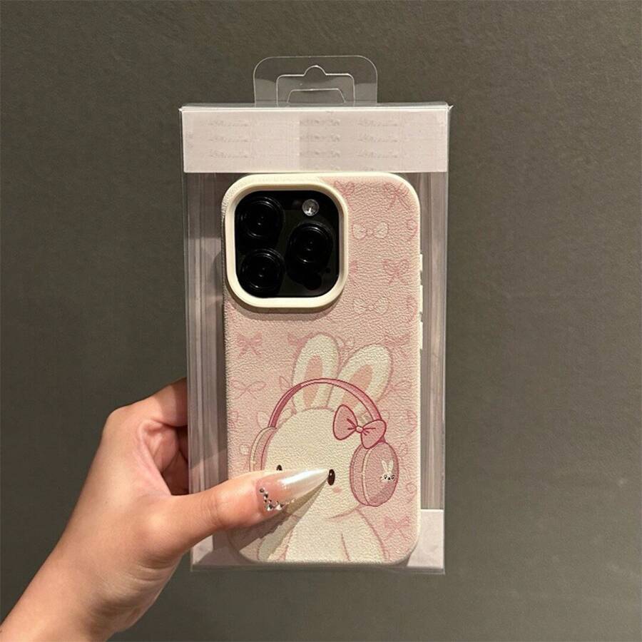 Estuche de teléfono con diseño de conejo con auriculares, hecho de piel sintética, compatible con Apple para for 16, 15, 14, 13, 12, 11 Pro Max, con un diseño elegante y de alta calidad, cubierto por completo, que garantiza un ajuste perfecto y una protección ligera. - Blanco marfil-602 - Ver 1