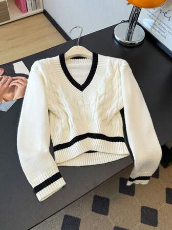 V领扭绳设计收腰修身休闲长袖毛衣，女士款，时尚显瘦，秋冬必备。