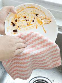 3pcs Cationic Coral Fleece Kitchen Dishcloth, Non-Stick Oil, Thick Water Wave Pattern Dishcloth, Wipe Table Cleaning Cloth - Random - View 4