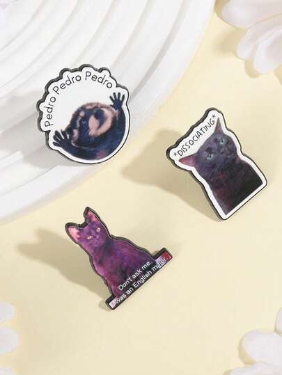 1PC Pedro Pedro Pedro Raccoon Enamel Pins Dissociating Black Cat Funny Animal Brooches Lapel Badge Jewelry Gifts For Friends ﻿