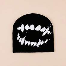 1 pieza Gorro de punto con estampado de dientes de estilo punk oscuro, artículo único de ropa de calle en contraste blanco y negro