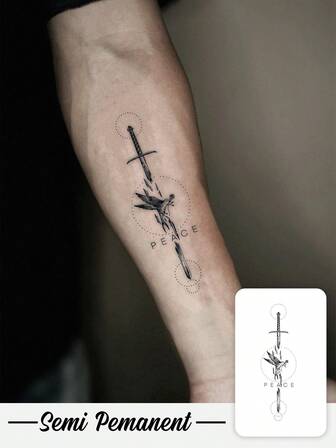 Autocollants de tatouage temporaire à base de plantes pouvant durer de 7 à 14 jours. Les motifs cool de roses à lame et d'oiseaux sont imperméables, résistants à la transpiration, lavables et non réfléchissants. Les tatouages simulés pour le bras et l'épaule conviennent aux personnes à la mode et peuvent durer de 3 à 5 jours.