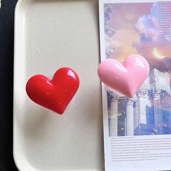 1pc Creative Heart-Shaped 3D Phone Grip Stand, Portable Expandable Desk Stand For Watching Videos, Slouchy Holder