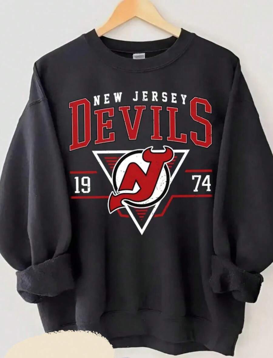 Vintage New Jersey Devil Sweatshirt _ T-Shirt, New Jersey Devil Sweater, Devils T-Shirt, Hockey Fan Shirt, Retro New Jersey Ice Hockey - 黑色 - 查看 1