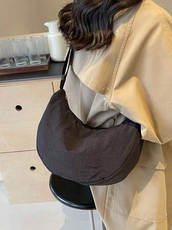 男女通用运动斜挎包，饺子造型，2024 春季新款