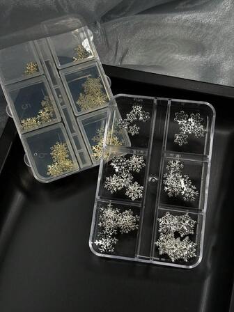 30pcs Christmas Snowflake Alloy Nail Art Decorations, Snowflake Pattern Nail Decor, Metal Mixed Design Nail Jewelry, Suitable For Nail DIY, Cute Japanese Style Nail Accessories, Christmas Nails, Holiday Nails