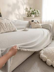 1 tấm chăn phủ ghế sofa tua rua bằng vải nhung màu trơn, thiết kế thủ công dệt chống trầy xước, thích hợp cho phòng khách, phòng ngủ, văn phòng, trang trí nhà mới, trang trí ghế sofa cũ, vỏ bọc ghế sofa 1-4 chỗ - Màu be - Xem 4