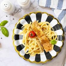D50 Pcs Party Plates Black Disposable 9 Inch Scalloped Paper Dinner Plates Sets Party Plies For Birthday Baby Shower Bridal Shower Picnic Black And White Striped - 黑白條紋 - 查看 2