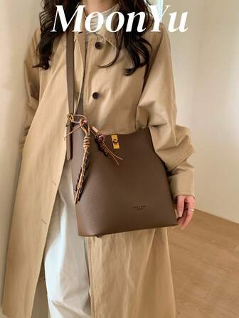 女士水桶包，时尚简约商务优雅款，配有可拆卸肩带，适合购物、通勤、商务场合，咖啡色