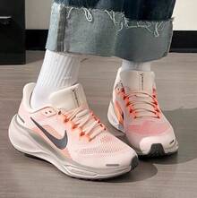 Nike Women's AIR ZOOM 41 Running Shoes