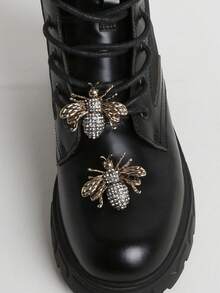 2 Peças Encantos de Sapato Metálicos Coloridos e Fofos com Strass, Decorações de Sapato Destacáveis e Brilhantes, Adequados para Tênis Elegantes de Faculdade para Senhoras, Decoração de Bolsas, Acessórios de Moda de Roupas, Uso Diário, Festa, Presentes de Feriado - Multicolorido - Visão 1