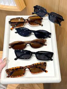 Bộ 6 chiếc kính gọng nhựa họa tiết da báo nhiều màu sắc, hình học, kiểu dáng cổ điển dành cho nữ, món quà lý tưởng cho dịp lễ, phù hợp với mọi khuôn mặt, thích hợp cho các bữa tiệc sôi động, hoạt động ngoài trời, phụ kiện thời trang, đi học, phong cách sinh viên và nhiều dịp khác. - 6 khung trà đen họa tiết da báo kèm lát trà đen - Xem 2