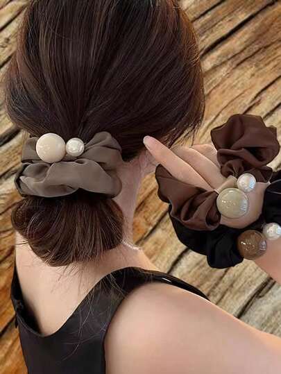 1个简约纯色4.3英寸大肠形发圈，弹性发绳，适合日常休闲佩戴