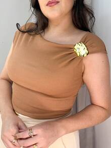 Women's Asymmetrical Blouse With Gold Buckle, Ribbed Knit, Elegant , Casual, Summer, Christmas - trắng - Xem 5