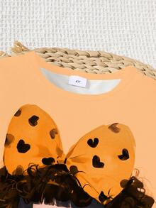 Set de 2 piezas de camiseta de manga corta con estampado de mariposa y corazón suave y pantalones con aspecto de mezclilla, informal y lindo para niñas, primavera/verano - Naranja - Ver 4