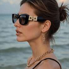 PC Simple Ninguno 1 Pieza Marco De Plástico Vintage Resort Funda Geométrica Para Gafas Con Estuche Para Viajes Al Aire Libre Decoración De Moda Funda Para Gafas De Moda Accesorios De Playa Accesorios De Playa Funda Para Gafas De Mujer Ropa Básica De Otoño E Invierno Para Mujer Cadena De Regalos Informal De Negocios Ropa Elegante PC Simple Informal - 黑色 - 查看 5