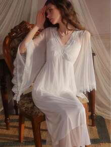 Sexy Women's Pajamas, Deep V-Neck With Padded Bra, Long Lace Nightgown. - 白色 - 查看 6