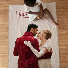 1pc Bridgerton TV Show Inspired - "I Burn For You" Daphne & Simon Luxury Fleece Blanket | All-Season Soft Plush Sofa Bed Throw For Women, Men, Bridgerton Fans | Perfect Gift For TV Show Lovers (Camping, Travel, Office) - Romantic TV Series Merchandise With Iconic Characters & Bridgerton-Inspired Design, Warm & Cozy Fleece For Fans, Ideal For Indoor & Outdoor Use - 彩色 - 查看 4