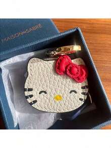 1 件装，三丽鸥 Hello Kitty 钥匙扣 - 可爱红色蝴蝶结，黄色鼻子，PU 皮革金属扣，耐用时尚女式配饰，情人节礼物，生日及日常使用，趣味设计，精细缝制