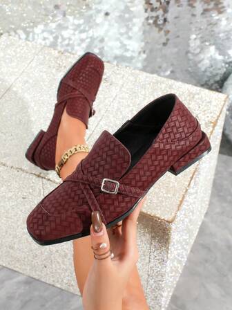 2025 New Coffee Color Low Heel Commuter Women Shoes, Versatile, Back To School, British Style Leather Shoes For Work