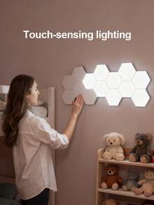 1pc Smart Touch Quantum Honeycomb Wall Lamp, Modular Creative Atmosphere Light, Living Room Bedroom DIY Decorative Lighting Fixture, Suitable For Wall Art Landscaping, Atmosphere Lighting Design, DIY Modular Decoration, Smart Touch And Luxury Scene Arrangement - Honeycomb Lights - View 2