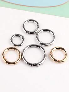 Guia retrátil para animais de estimação, feita de nylon durável com controle de um botão para gerenciar o cão. Guia em formato de osso, ideal para passeios ao ar livre e viagens com animais de estimação de pequeno e médio porte. Design com estampa de pata. Guia para raças pequenas. - Multicolorido - Ver 12