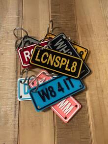 1Pc Custom 3D-Printed Mini License Plate Keychain – Personalize With Your Text, Perfect Bag/Luggage/Lunchbox Tag Or Zipper Pull, Unique Gift For Travelers & Kids - متعدد الألوان - مشاهدة 5