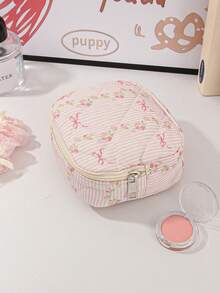 1个粉色蝴蝶结花卉条纹绗缝化妆包，大容量便携式拉链化妆包，适合旅行和度假，可收纳卫生巾、钥匙、手机、充电器、口红、化妆品、香水、化妆刷等，是护肤品和美容产品的理想收纳包，适合女性、学生、女性朋友，是生日、节日、送给女朋友的绝佳礼物。 - 粉色 - 查看 17