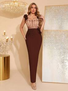 新款优雅修身长款绷带连衣裙，宽肩带设计，无袖款式，饰以奢华珍珠和3D立体花卉，露背设计，适合婚礼、圣诞节、派对、正式场合等场合。 - 咖啡棕 - 查看 3