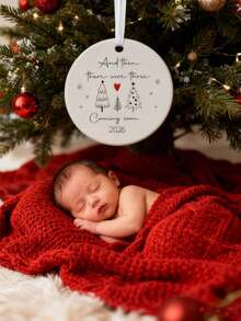 1pc Personalized Newborn Holiday Decoration, Unique 2026 Gift For Expectant Parents, Grandparents, Family, Aunt, Pregnancy Announcement, Newborn Baby Growth Memento